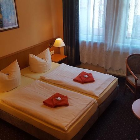 Pension Thuringer Hof Цигенрюк Екстер'єр фото