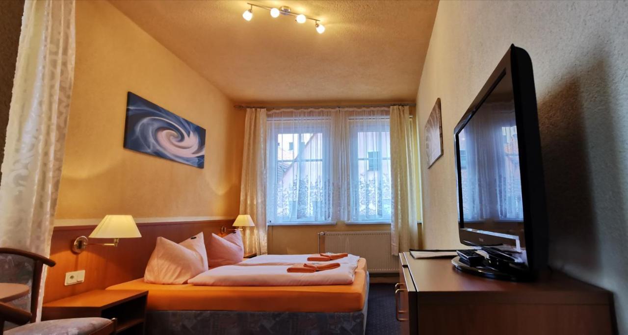 Pension Thuringer Hof Цигенрюк Екстер'єр фото