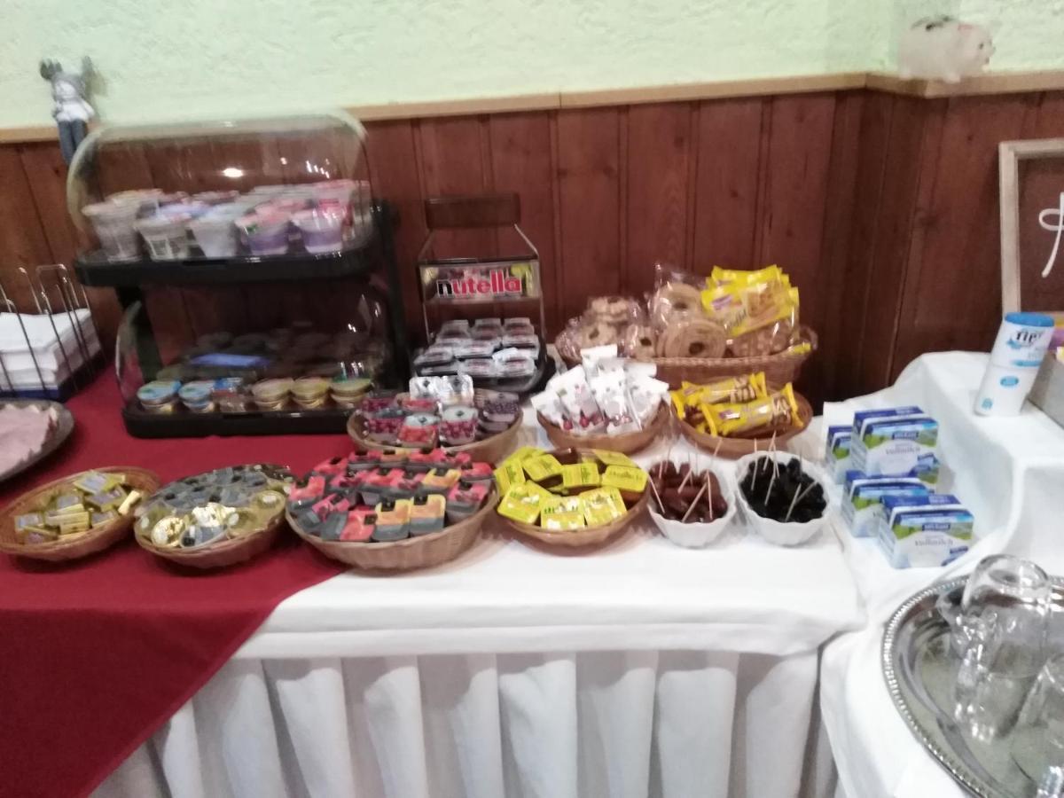 Pension Thuringer Hof Цигенрюк Екстер'єр фото